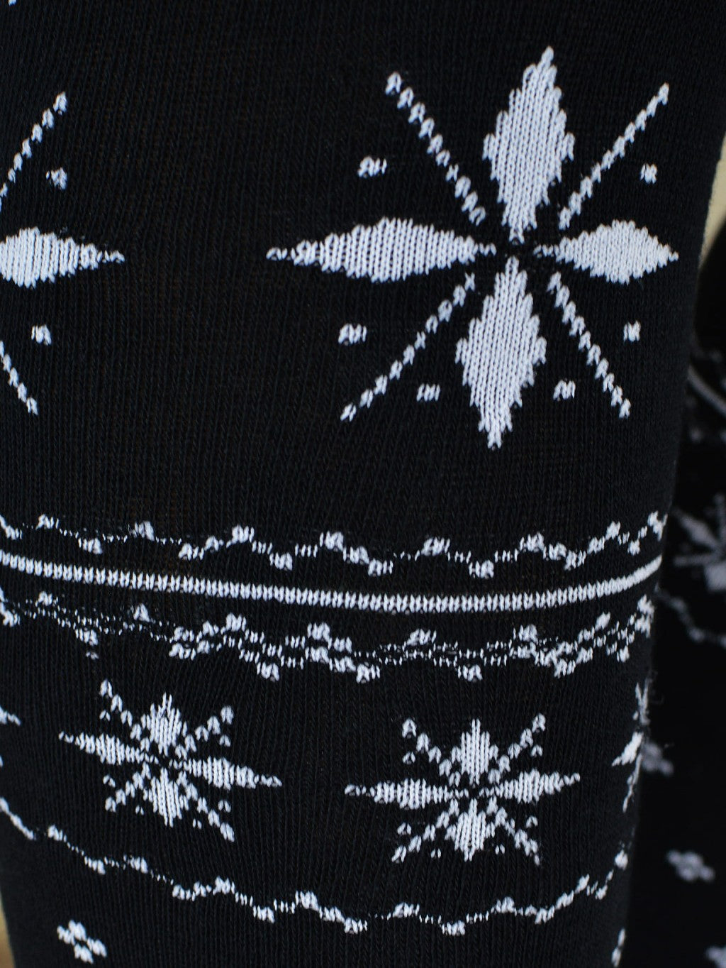 Noviti Cotton Over-the-Knee Socks – Warm with Subtle Pattern SB146