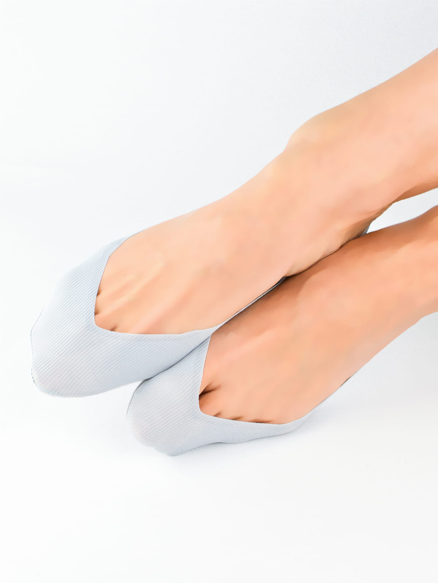 Noviti Laser-Cut Lace Footsies with Anti-Slip Sole SN037