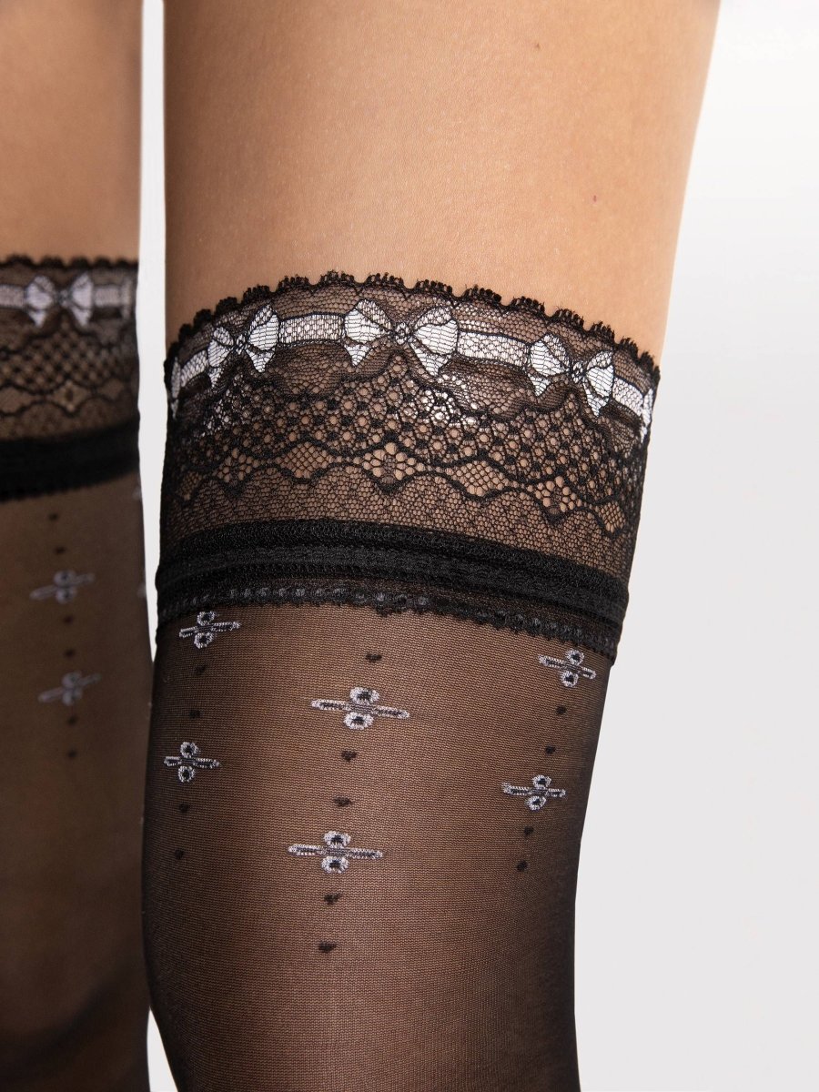 Fiore Reveil 20 Den Hold‑Up Stockings – Subtle Patterns & Lace Top - Velvet Touch Tights